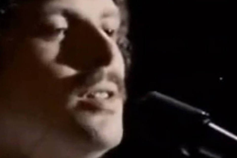 Scott McKenzie, a voz de "San Francisco", morre aos 73 anos