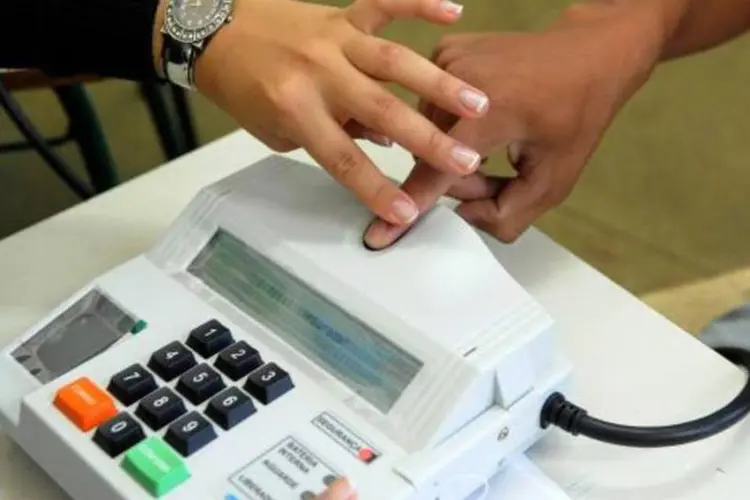 No dia 5 de outubro, 21,6 milhões de eleitores votarão nas urnas biométricas (Wilson Dias/Arquivo Agência Brasil)