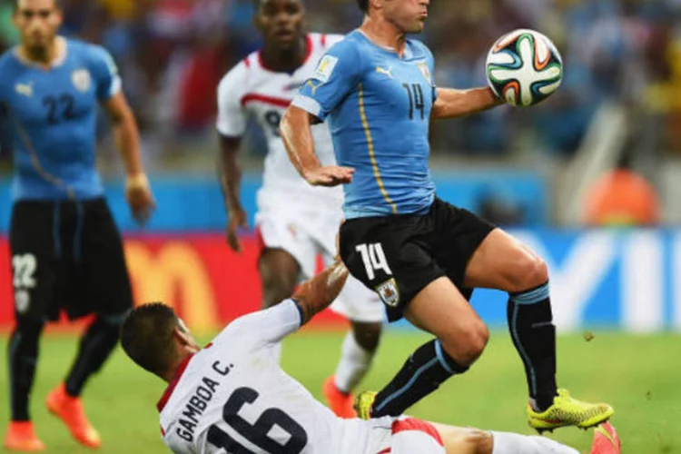 
	Uruguai joga hoje contra a Inglaterra, depois de perder para a Costa Rica
 (Jamie McDonald/Getty Images)