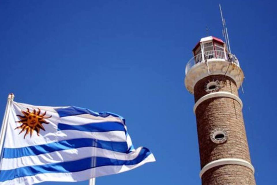 Uruguai deixa 'lista cinza' de paraísos fiscais da OCDE