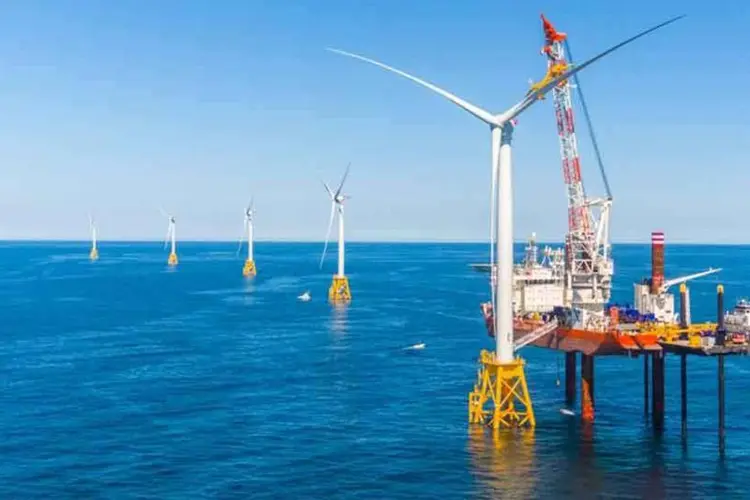
	Block Island Wind Farm: projeto &eacute; um marco em um pa&iacute;s que torce o nariz para expans&atilde;o e&oacute;lica mar&iacute;tima.
 (Deepwater wind)