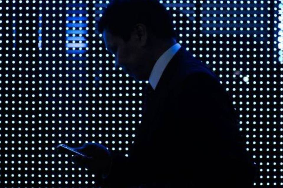 China tem alta de 1,3% em usuários de celular, para 951,6 mi