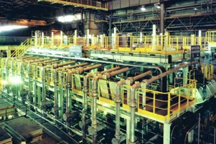 
	Usiminas: &agrave;s 10h21, as a&ccedil;&otilde;es da companhia ca&iacute;am 3,57%, enquanto o Ibovespa subia 0,49%
 (Divulgação)