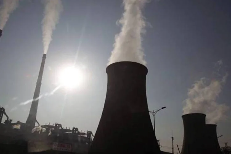 
	Usina a carv&atilde;o na China: O consumo anual de carv&atilde;o da China representa aproximadamente 66 por cento da demanda energ&eacute;tica do pa&iacute;s
 (China Photos/Getty Images)