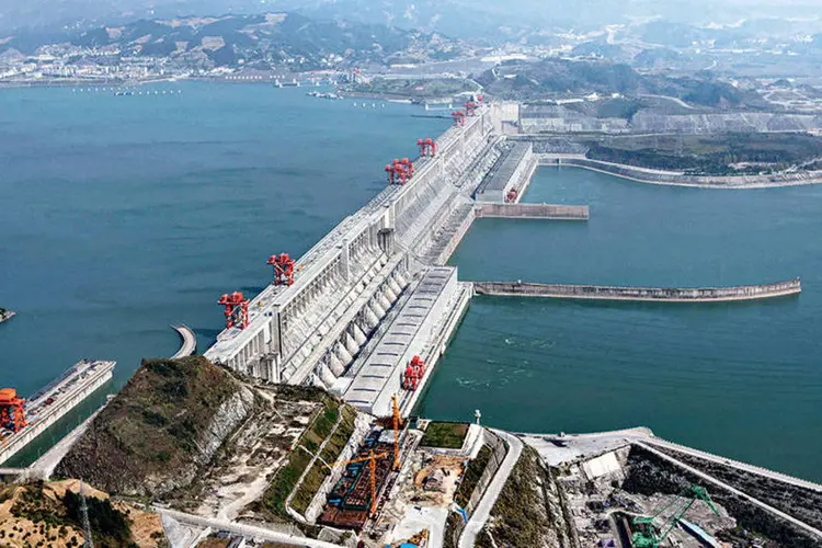 Usina de Três Gargantas, da CTG: dono da maior hidrelétrica do mundo avança sobre o Brasil (Stringer Shanghai/Reuters)