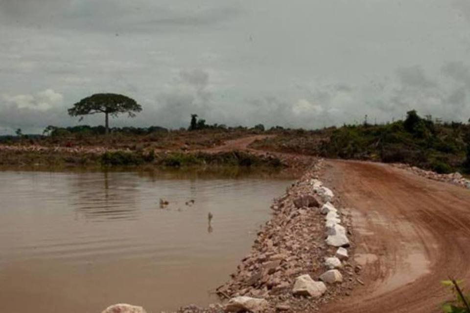 Obras das usinas de Jirau e Santo Antônio seguem paralisadas