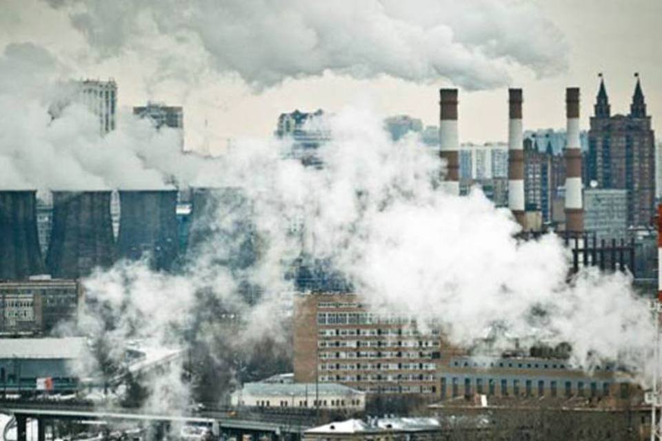 Usina na Rússia: o país depende da queima de carvão (Alexander Nemenov/AFP Photo)
