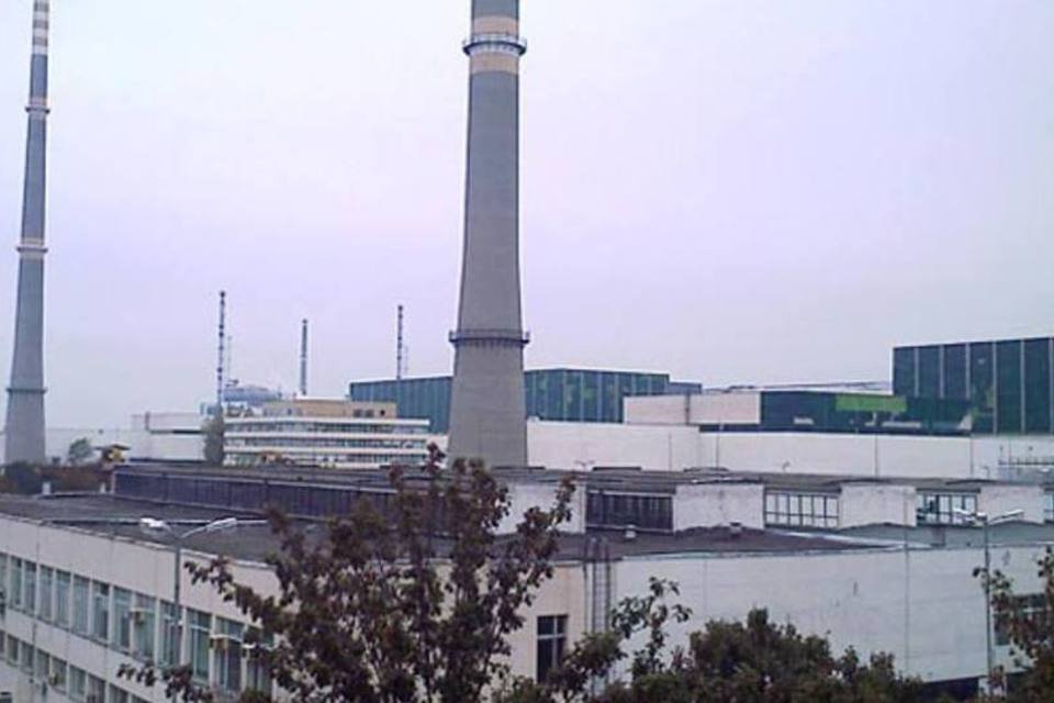 Vazamento nuclear obriga retirada em usina búlgara