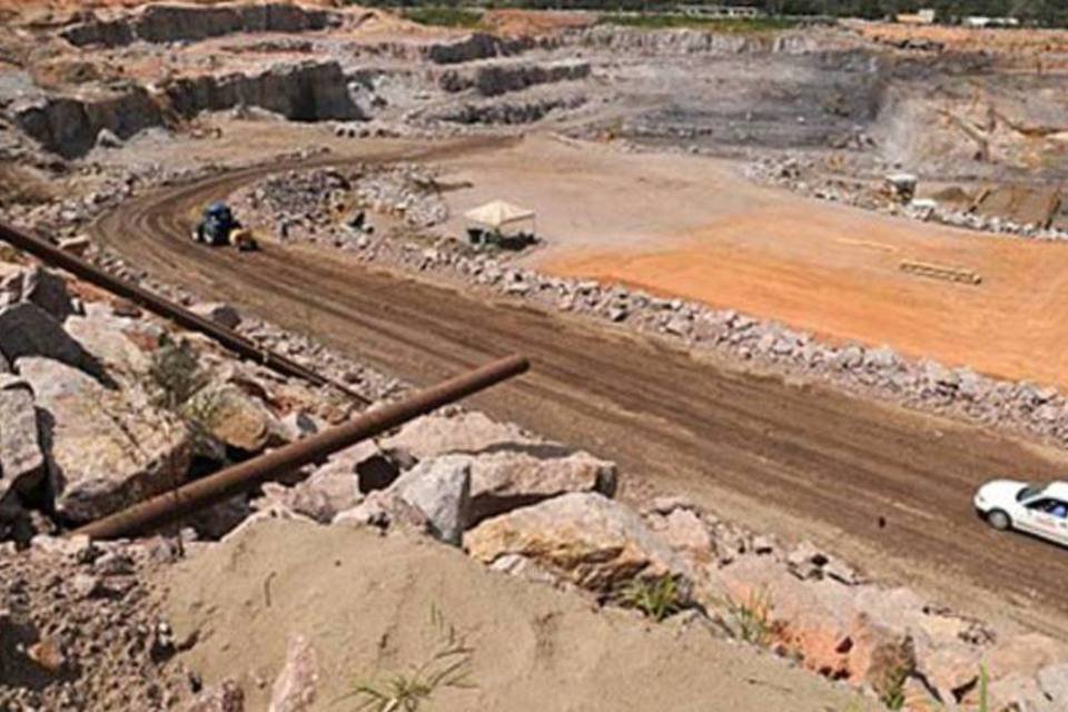 Obras da usina de Santo Antônio devem ser retomadas na quarta-feira