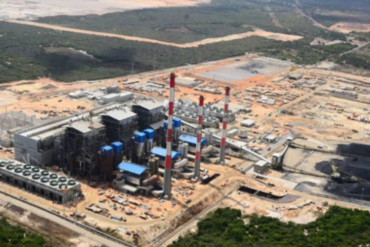 
	Vis&atilde;o geral das obras na usina de Pec&eacute;m, da MPX, que come&ccedil;o a operar em 2012
 (Divulgação/MPX)