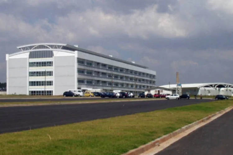 
	USP Leste: Boueri e o ex-vice diretor nunca comentaram se sabiam ou n&atilde;o de um acordo para que fossem colocadas as terras ou se tinham permitido esse procedimento
 (LottusF1/Wikimedia Commons)