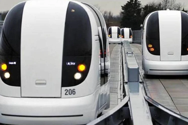 Aeroporto com carrinhos elétricos (Divulgação PRT)