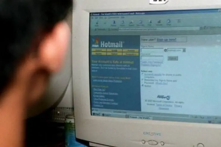 Microsoft codificando e-mails no Outlook em trânsito para frustrar tentativas de espionagem (Alex Tan/AFP)