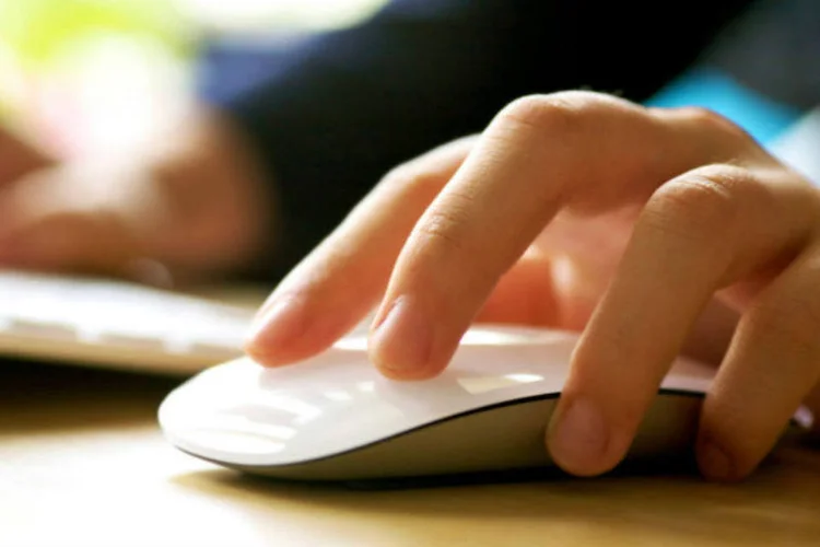 
	Computador: Receita Federal estuda permitir que o contribuinte que cair na malha fina possa justificar as pend&ecirc;ncias pela internet
 (Thinkstock/Huchen Lu)