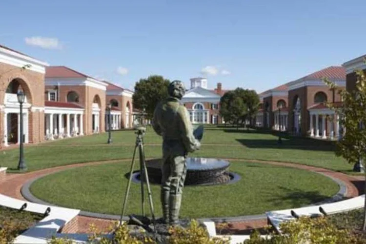 Darden School of Business, da Universidade da Virgínia, nos Estados Unidos, é uma das instituições de olho nos brasileiros (Divulgação)