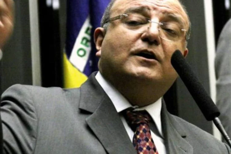 Cândido Vaccarezza é acusado de acirrar a disputa pela vaga na pasta das Relações Institucionais (Vaccarezza.com.br)