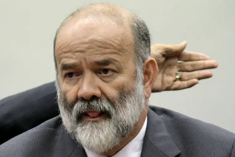 
	Tesoureiro do PT, Jo&atilde;o Vaccari Neto, em depoimento na CPI da Petrobras
 (Ueslei Marcelino/Reuters)