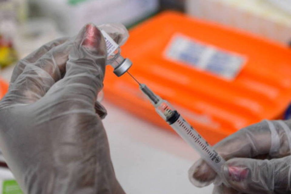 Governo prorroga campanha de vacinação contra a gripe