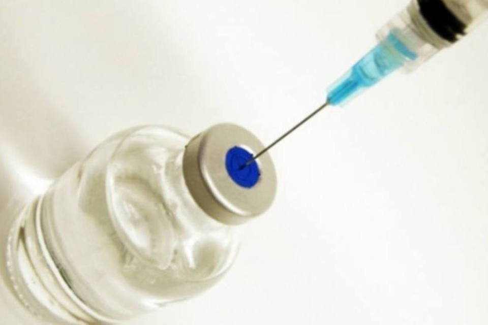 Anvisa suspende lotes da vacina contra meningite