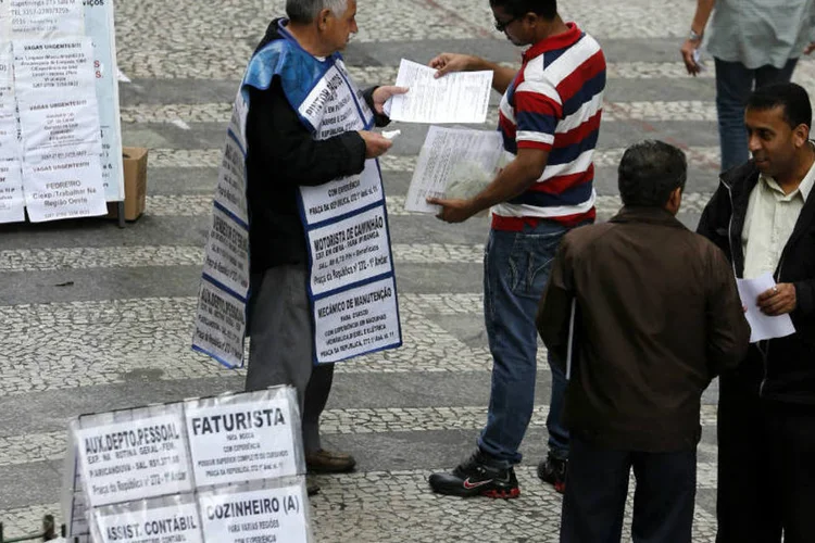 
	Desemprego: &quot;Estamos caminhando para o terceiro trimestre e a taxa ainda est&aacute; subindo e no n&iacute;vel mais alto dela. Isso &eacute; de estranhar em termo hist&oacute;ricos&quot;
 (REUTERS/Paulo Whitaker)