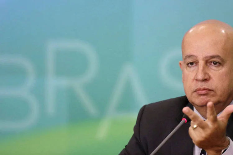 
	Valdir Sim&atilde;o: &quot;H&aacute; possibilidade de substitui&ccedil;&atilde;o dos terceirizados, mas n&atilde;o h&aacute; previs&atilde;o de contrata&ccedil;&otilde;es para a Uni&atilde;o em 2017&quot;
 (REUTERS/Ueslei Marcelino)