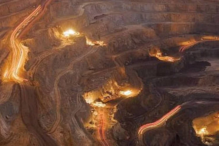 Vale: o projeto Rio Colorado ainda está sujeiro à aprovação do conselho de administração da empresa  (.)