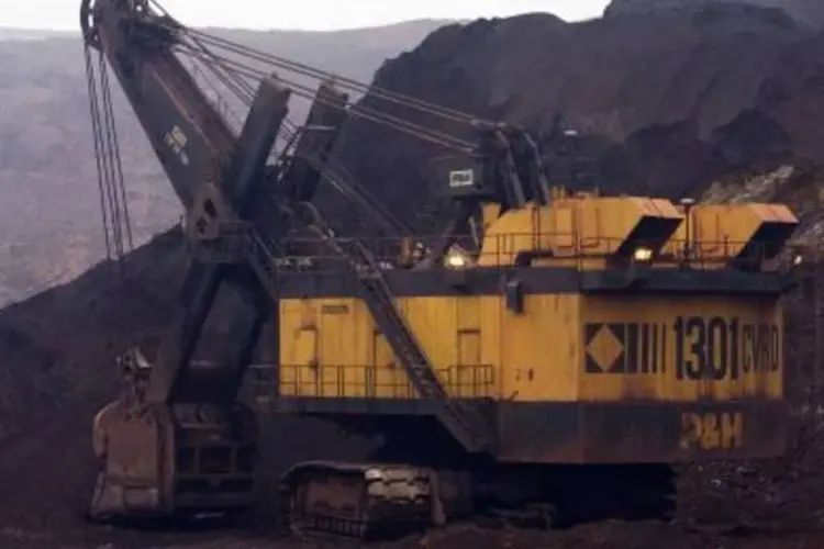 Escavadeira usada no complexo de minas da Companhia Vale do Rio Doce, em Carajás (PA) (.)