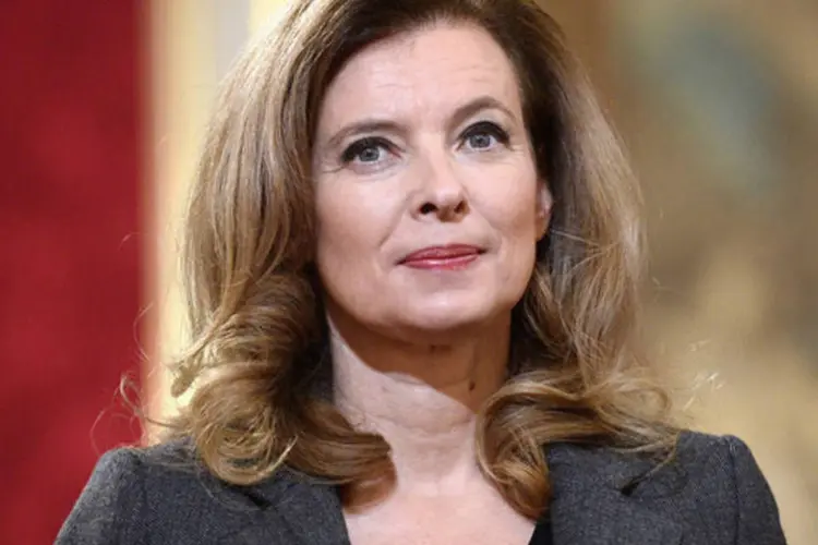 
	Primeira-dama francesa Val&eacute;rie Trierweiler:&nbsp;Hollande s&oacute; foi a esposa uma vez no hospital
 ( REUTERS/Lionel Bonaventure)