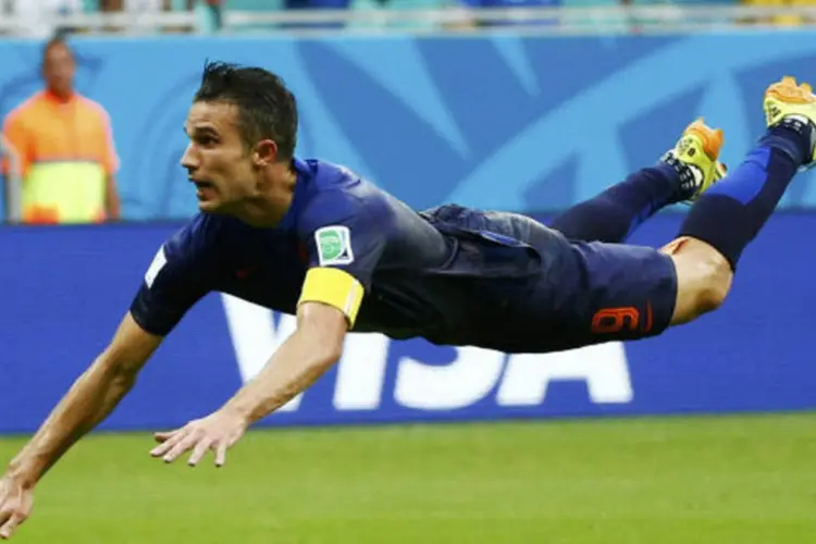
	Van Persie, da Holanda, fez um dos gols mais incr&iacute;veis da Copa do Mundo no Brasil
 (Michael Dalder/REUTERS)