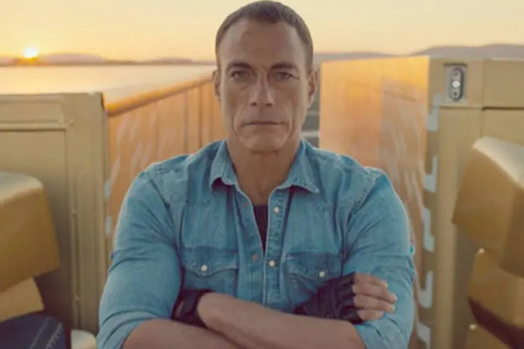 
	Van Damme em comercial da Volvo: um dos melhores do YouTube
 (Reprodução)