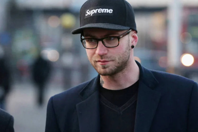 Wlodzimierz Umaniec: Umaniec, que afirmava ser estudante de arte, explicou que o Yellowism é "um elemento da cultura contemporânea visual" (Oli Scarff/ Getty Images)
