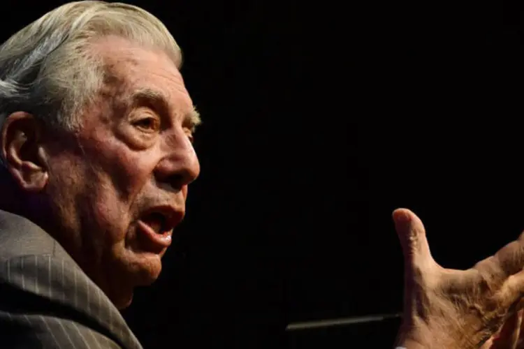 
	Mario Vargas Llosa: &quot;Quando eu era jovem, a Am&eacute;rica Latina era terra de ditadores.&quot;
 (Javier Soriano / AFP)