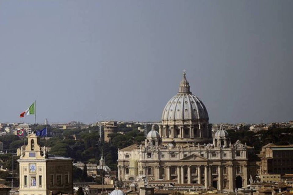 Sexo e escândalos pairam sobre discussões prévias a conclave