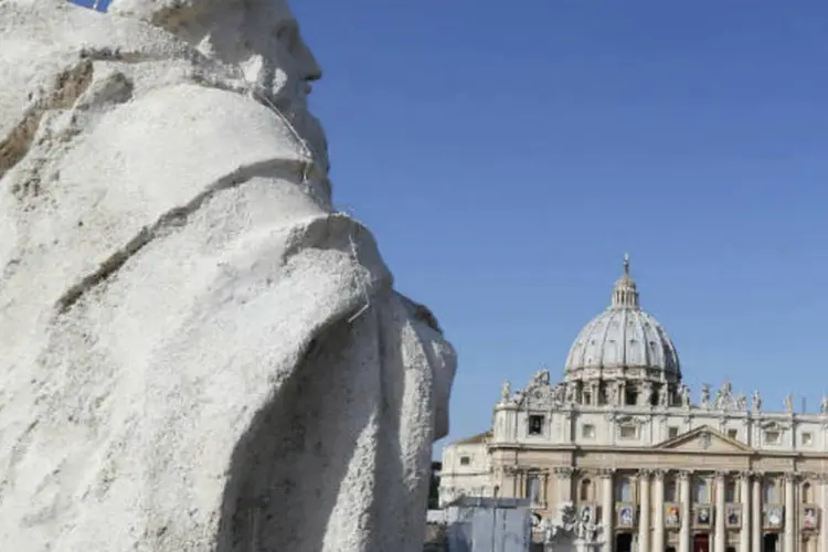
	Pra&ccedil;a de S&atilde;o Pedro, no Vaticano
 (REUTERS World)