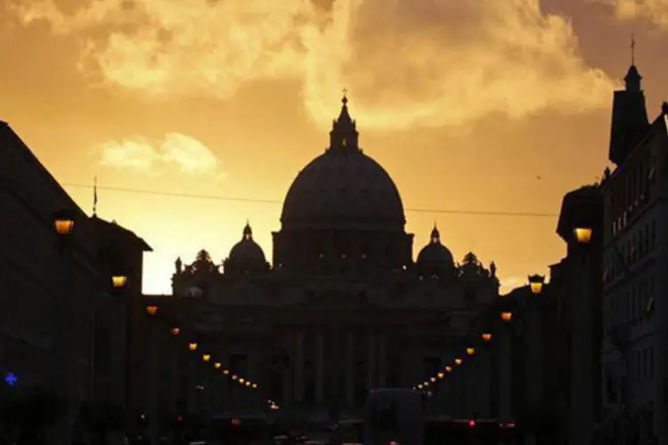 
	Bas&iacute;lica de S&atilde;o Pedro, no Vaticano: amea&ccedil;a de ataque
 (Paul Hanna/Reuters)