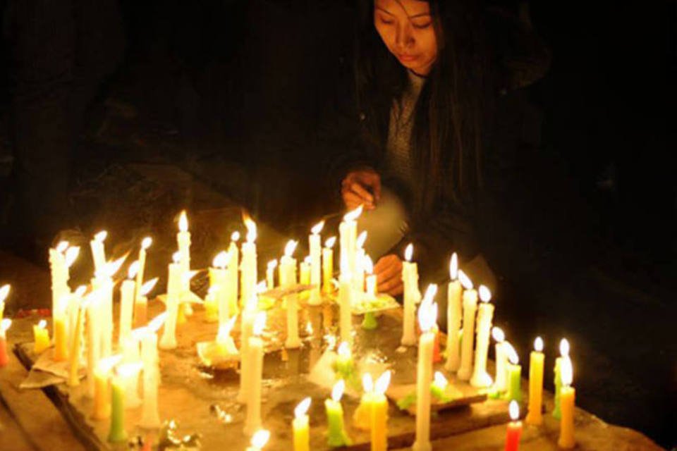 Tibetana de 16 anos ateia fogo ao próprio corpo