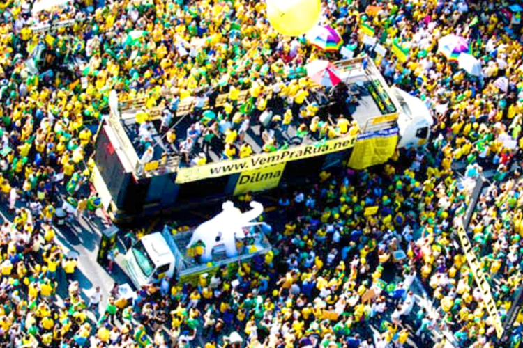 
	Protesto do Movimento Vem Pra Rua: a concentra&ccedil;&atilde;o da comemora&ccedil;&atilde;o aconteceu na zona Leste de Teresina
 (Reprodução/Facebook)