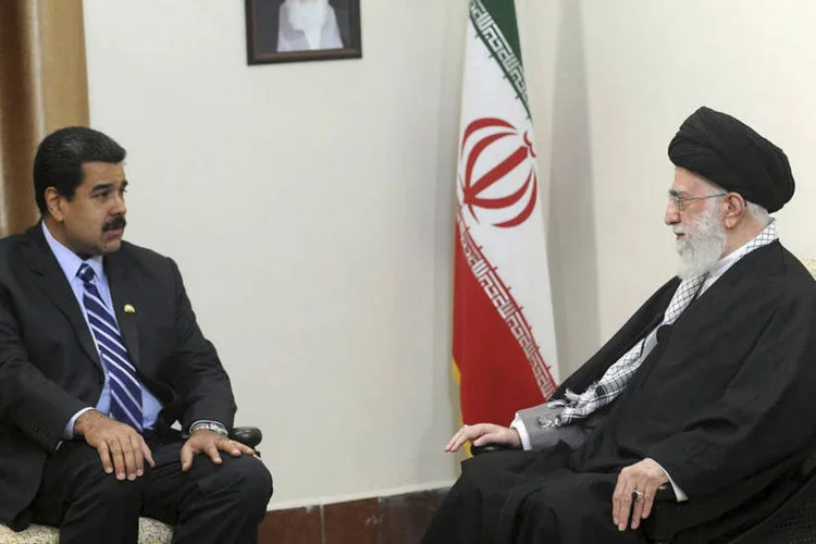 
	Contra os EUA: Khamenei elogiou a postura do governo de Maduro para se libertar da press&atilde;o americana
 (Reuters)