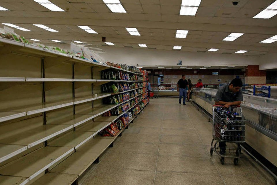 Venezuela tem saques de alimentos em zona afastada