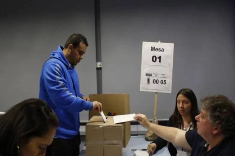 Órgãos eleitorais calculam que os resultados podem ser divulgados três horas depois do fechamento da votação, quando a tendência do voto for irreversível, por volta da meia-noite (Getty Images)