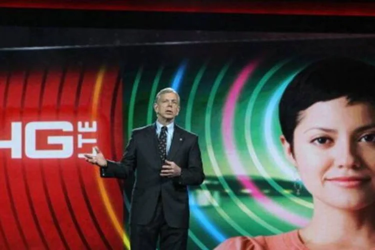 
	Presidente e COO da Verizon, Lowell McAdam fala sobre a tecnologia 4G durante a CES 2011
 (Justin Sullivan/Getty Images)