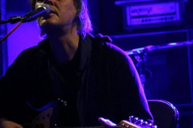 Tom Verlaine não sabe explicar o motivo da legião de fãs que ainda se reúnem para assistir aos seus shows. A banda existe desde a década de 70 (Thos Robinson/)