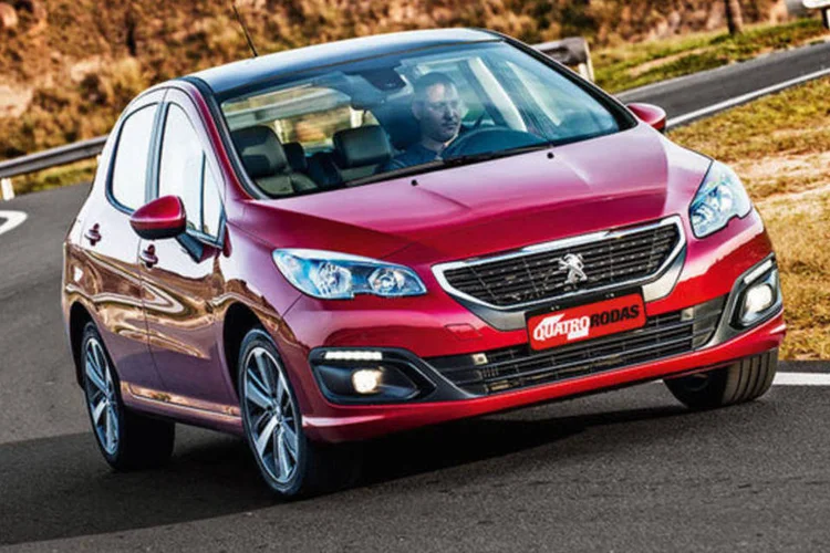 
	Peugeot 308: desestimulada a importar o novo 308 europeu pela alta do d&oacute;lar, a marca francesa d&aacute; um upgrade no hatch fabricado na Argentina
 (Marco de Bari)