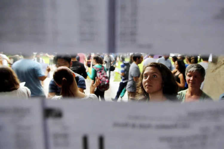 
	Fies: nesta edi&ccedil;&atilde;o do primeiro semestre de 2016, foram ofertadas 250.279 vagas em 1.337 institui&ccedil;&otilde;es de educa&ccedil;&atilde;o superior
 (Paulo Whitaker/Reuters)