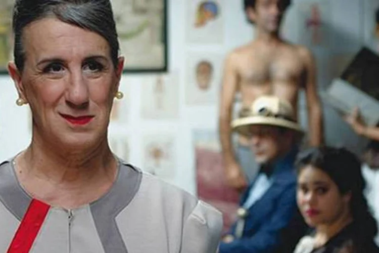 
	Entre os filmes da Mostra Brasil, estar&aacute; o curta &quot;Vestido de Laerte&quot;, estrelado pelo cartunista e crossdresser Laerte Coutinho
 (Divulgação/Kinoforum)