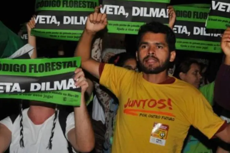 Manifestação pede veto do Novo Código Florestal (Valter Campanato/Agência Brasil)