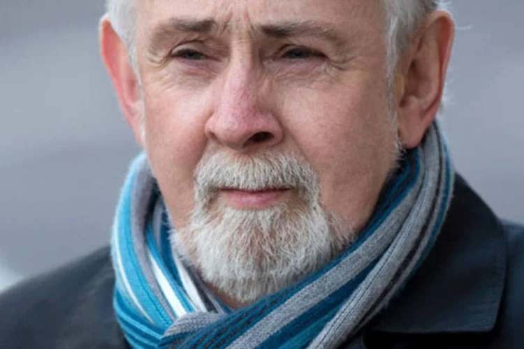 John Downey, veterano do IRA, chega ao Tribunal de Old Bailey, em Londres, na Inglaterra (Oli Scarff / Getty Images)