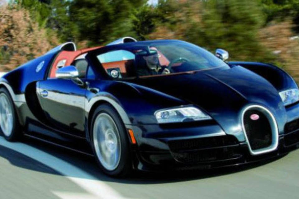 Bugatti revela Veyron Grand Sport Vitesse