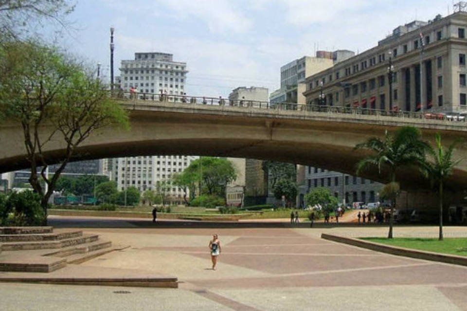 Viaduto do Chá poderá ter nome de Mário Covas