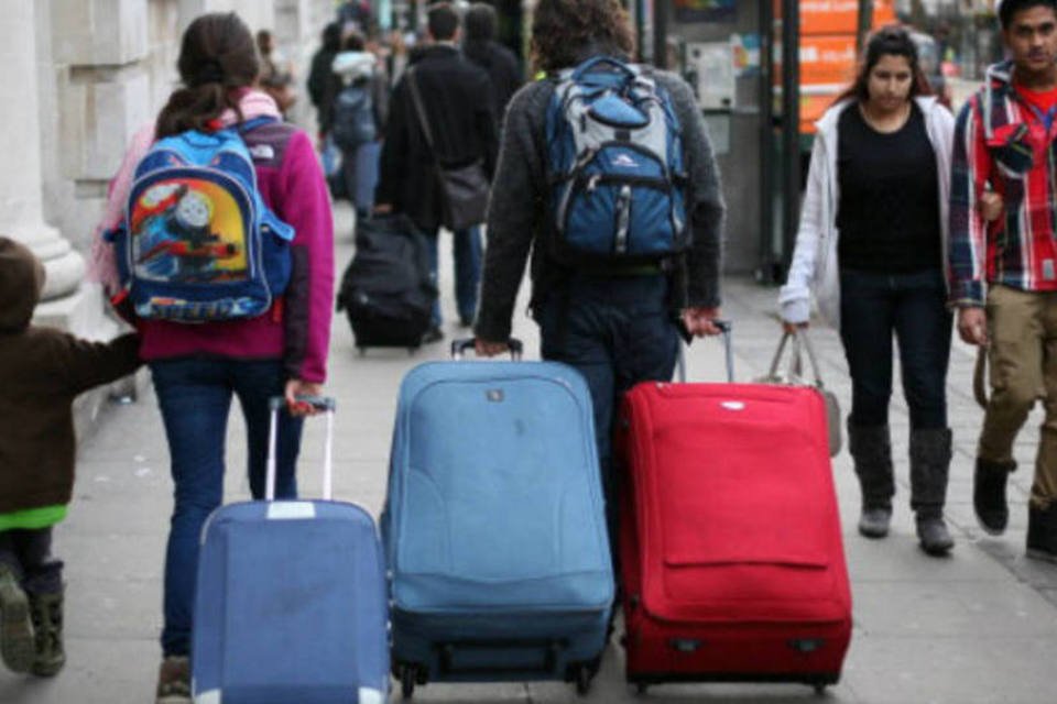 Gastos em viagens internacionais são recorde em 2013
